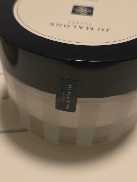 Jo Malone Peony & Blush Suede Body Cream - Picture 3 of 3